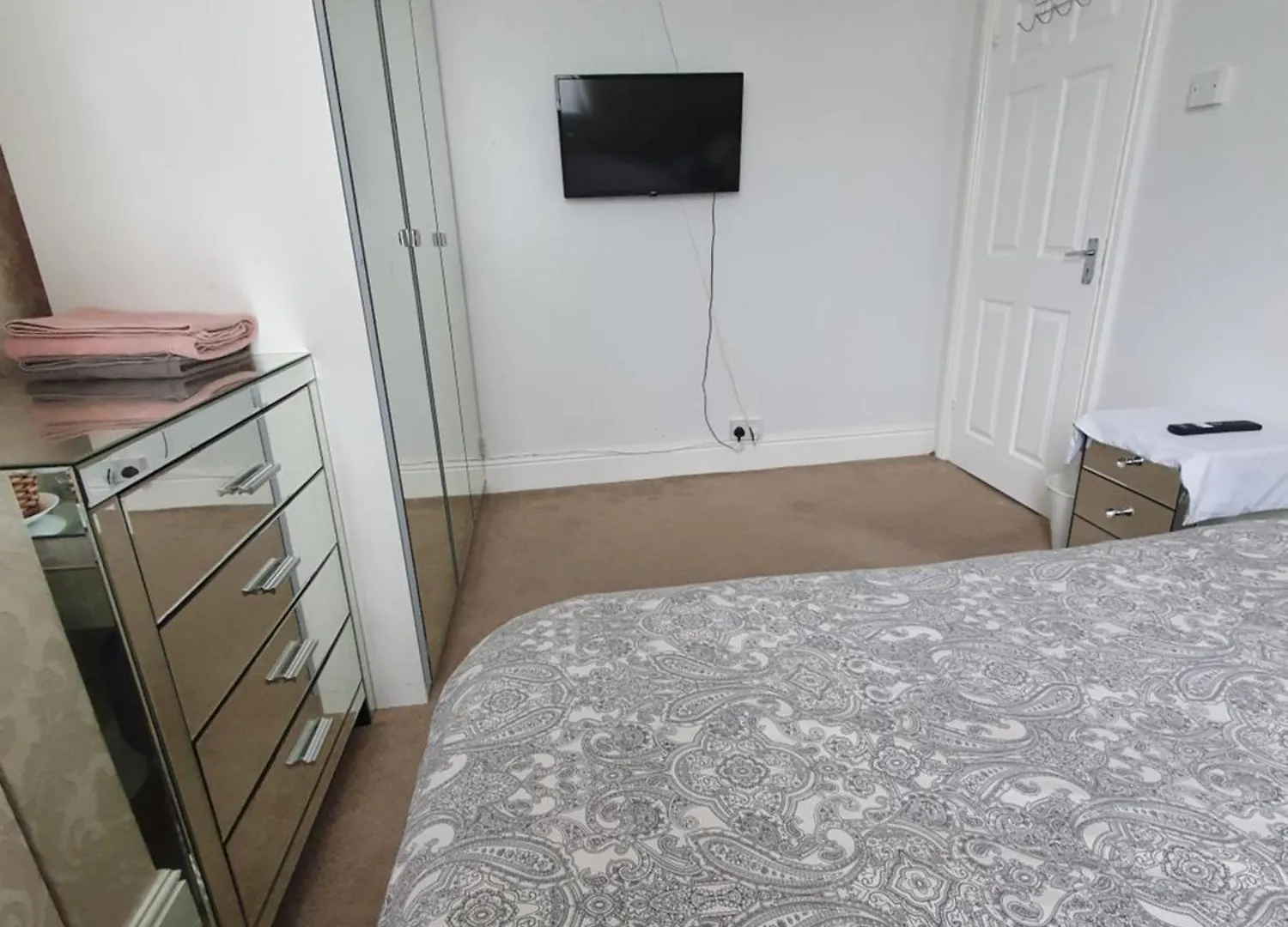 Homestay Private Double Room In Cardiff