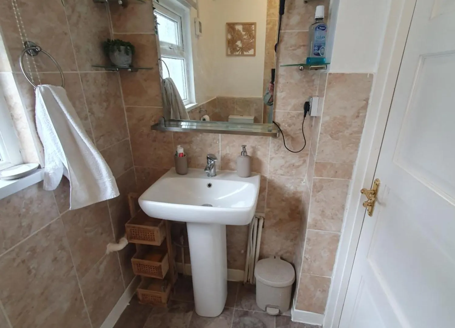Private Double Room In Cardiff 0*,